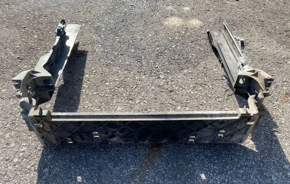 BMW X5 E70 Radiator support slam panel 7799762 PA66GF30 R6969001