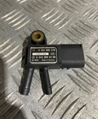 Mercedes-Benz E W212 Air pressure sensor A6429050100