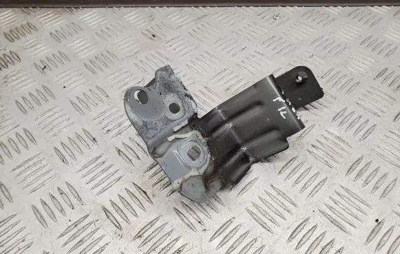 Audi Q8 Fender mounting bracket 4M8821167