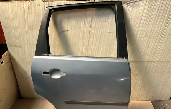 Ford C-MAX I Rear door