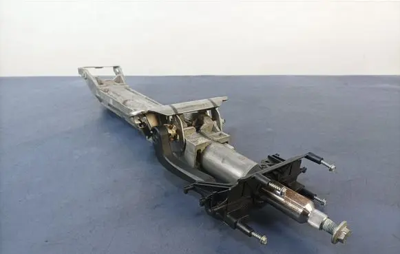 BMW 5 G30 G31 G38 Steering wheel axle 6896189