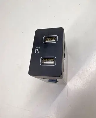 Hyundai Tucson IV NX4 USB socket connector 96125N9500