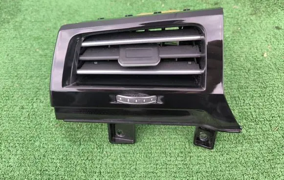 Volkswagen Touareg III Dashboard side air vent grill/cover trim 761947095B