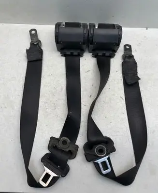 BMW 3 E46 Front seatbelt 8207955 566243500 040183