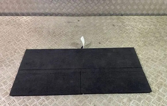 Trunk/boot floor carpet liner
