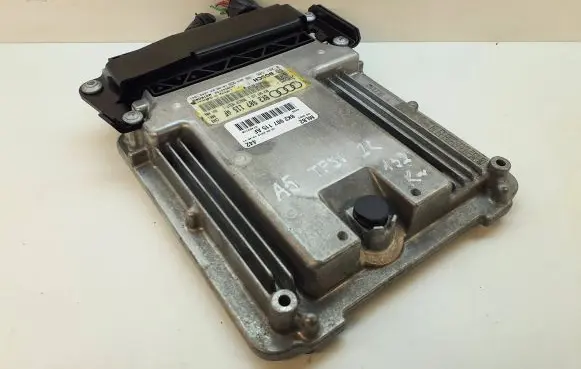 Audi A5 Sportback 8TA Engine control unit/module 8K2907115AF 8K2907115L 0261S06180