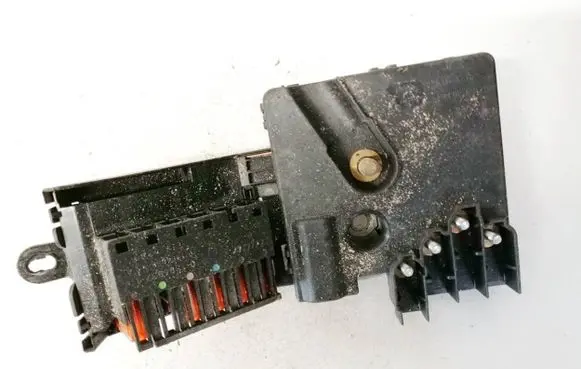 Mercedes-Benz E W211 Fuse box set a2115460641