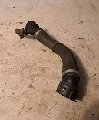 BMW 5 E60 E61 Engine coolant pipe/hose 17127789722
