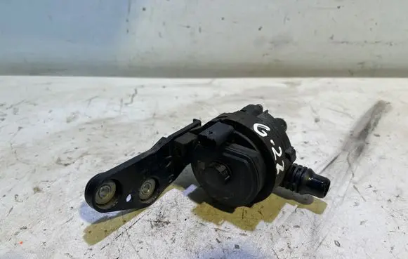 BMW 4 G22 G23 G24 G26 Electric auxiliary coolant/water pump 8474820