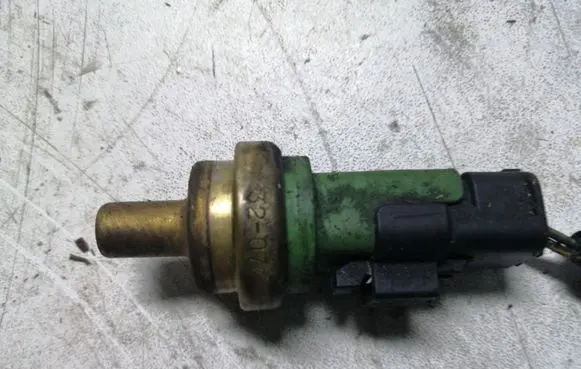 Ford Mondeo MK IV Coolant level sensor 269423 9655414180