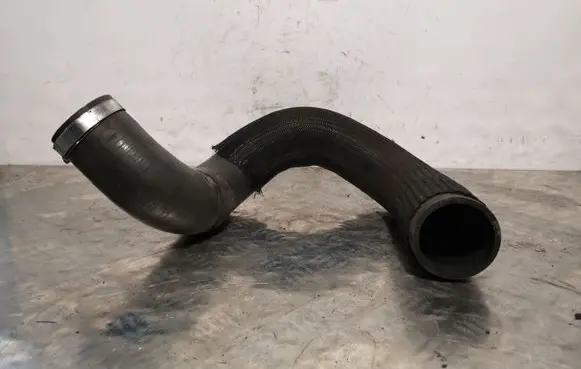 Jeep Grand Cherokee Intercooler hose/pipe