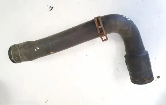 Volkswagen PASSAT B5.5 Engine coolant pipe/hose 8d0121101k