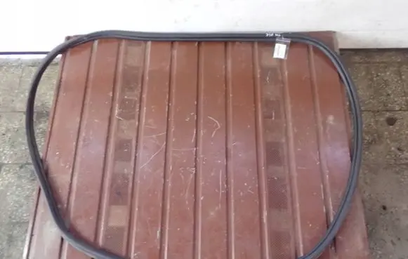 Mercedes-Benz GL X166 Trunk rubber seal (body) 