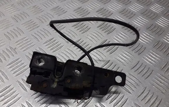 Audi A3 S3 8P Engine bonnet/hood lock/latch loop/hook 8P0823509D