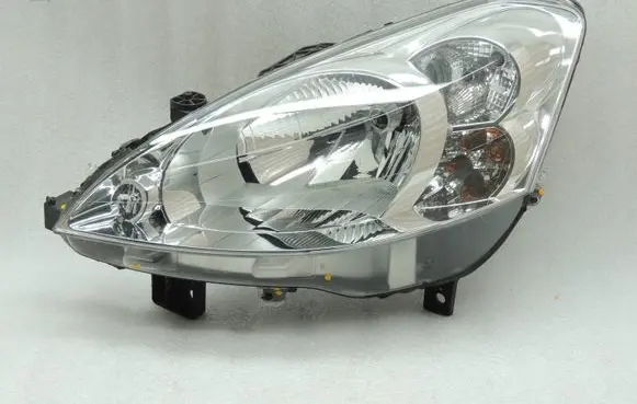 Peugeot Partner Headlight/headlamp 9682829680 6208K5