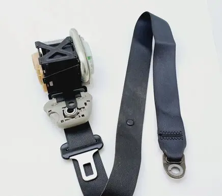 Suzuki Grand Vitara I Front seatbelt 84920-64J0
