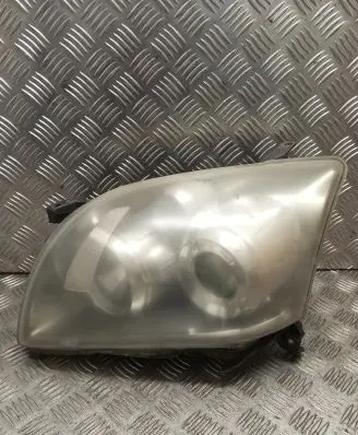 Toyota Avensis T250 Headlight/headlamp