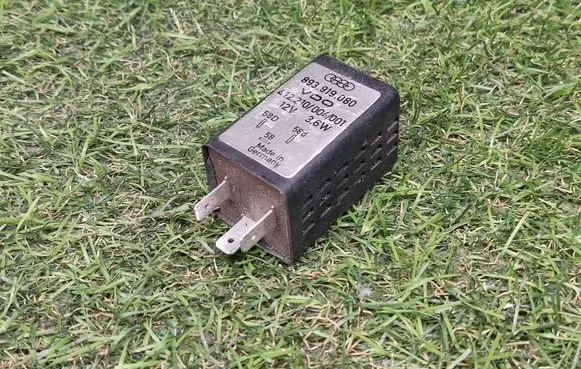 Audi 80 90 S2 B4 Other relay 893919080