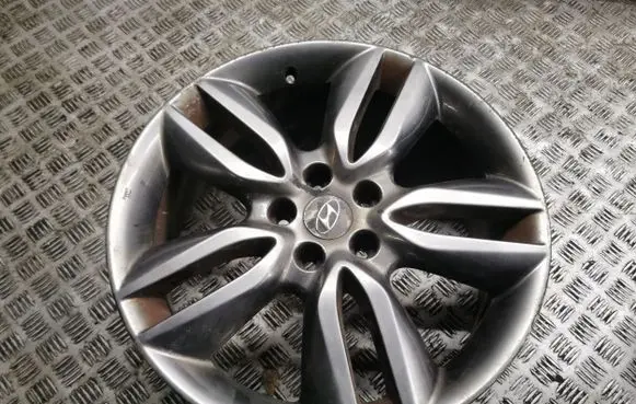 Hyundai Santa Fe R19 alloy rim 529102W190