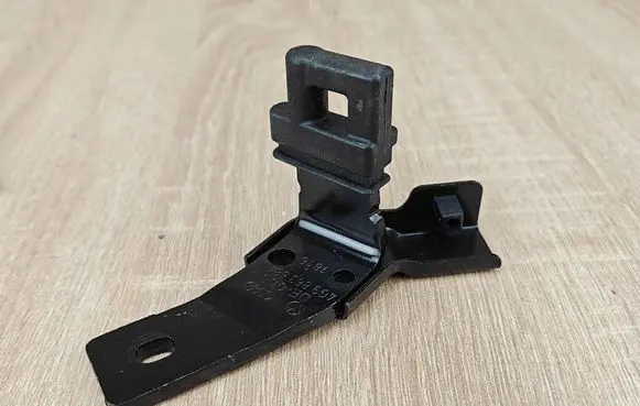 Audi A6 S6 C7 4G Cargo luggage net fixing mount 4G9863584