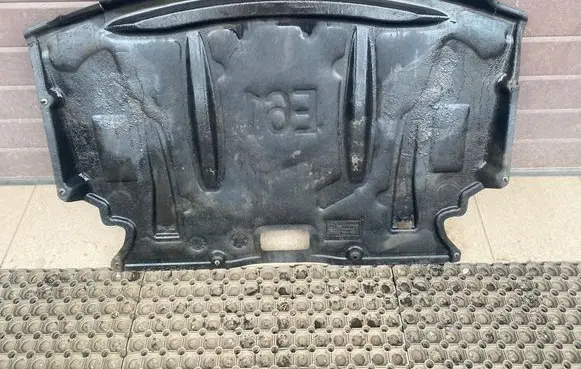 BMW 5 E60 E61 Engine splash shield/under tray 7159659 74850610