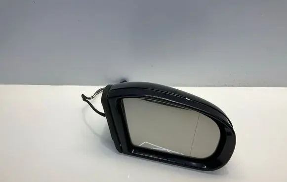 Mercedes-Benz C W203 Front door electric wing mirror