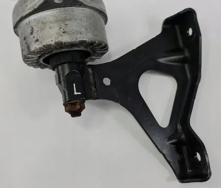 Porsche Cayman 987 Engine mount bracket 98637504902