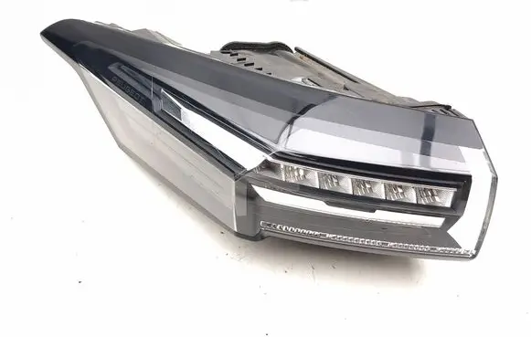 Peugeot 308 Rear/tail lights 9835299480 01501901AQ