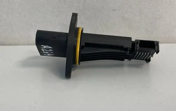 Mercedes-Benz C W203 Mass air flow meter 72268407