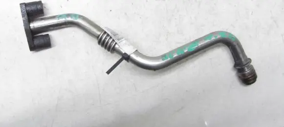 Nissan Juke I F15 Turbo turbocharger oiling pipe/hose