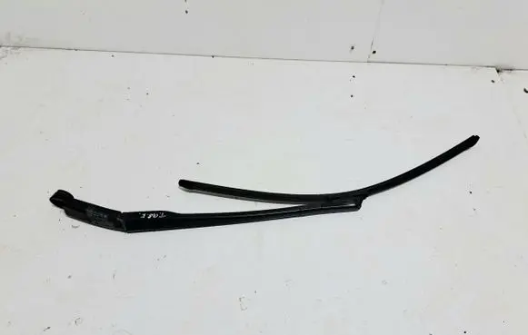 Honda Civic Front wiper blade arm
