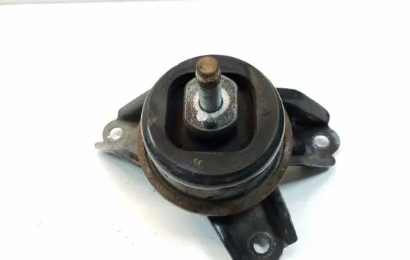 KIA Sportage Engine mount bracket