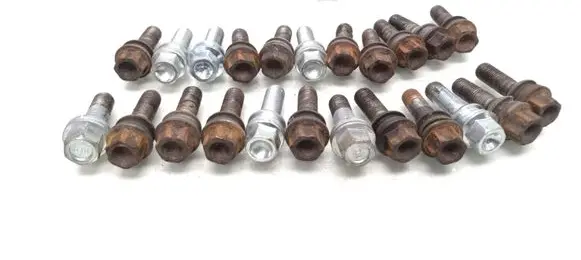 Volkswagen Touareg I Nuts/bolts 