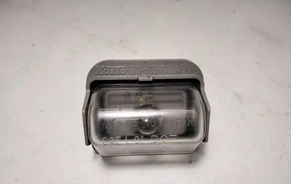 Mazda CX-7 Number plate light 13061971