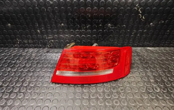 Audi A5 8T 8F Rear/tail lights 8T8945096D