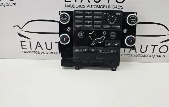 Volvo V70 Climate control unit 30782909 M3272200018 SN60033456