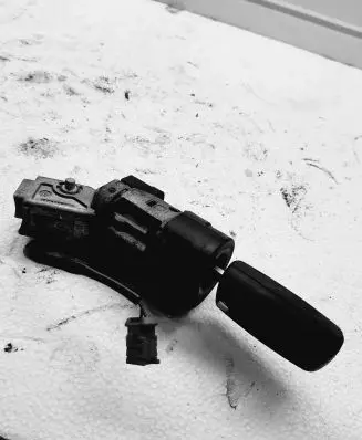 Peugeot 407 Ignition lock 9648445180