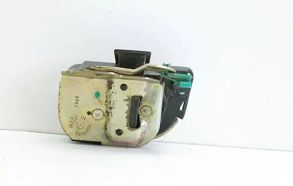 Chrysler Voyager Sliding door lock 
