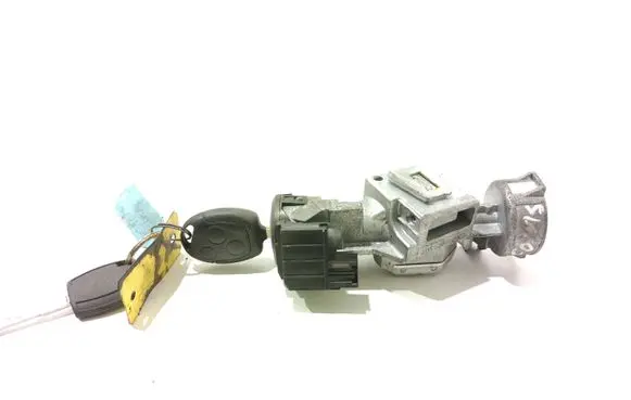 Ford Focus C-MAX Ignition lock 3M513F880