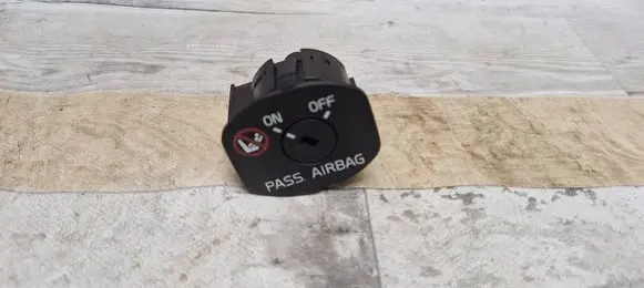 Volvo V60 Passenger airbag on/off switch 30795214