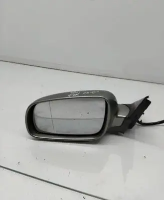 Volkswagen PASSAT B5.5 Front door electric wing mirror E1020479