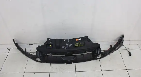 Ford Focus Front bumper 17E778