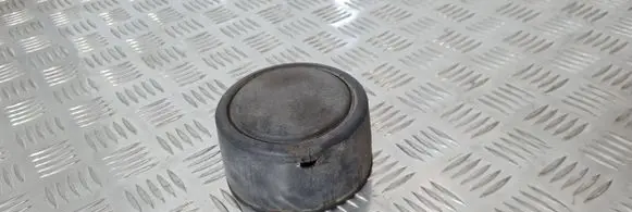 Suzuki Jimny R15 wheel hub/cap/trim 
