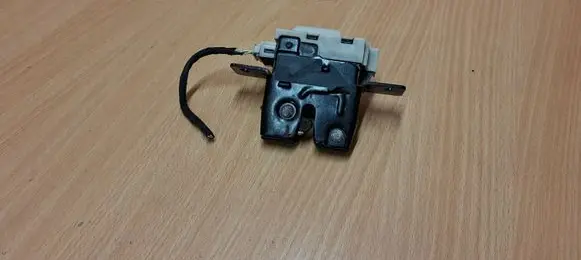 Renault Scenic II - Grand scenic II Tailgate/trunk/boot lock/catch/latch 8200076240 150905