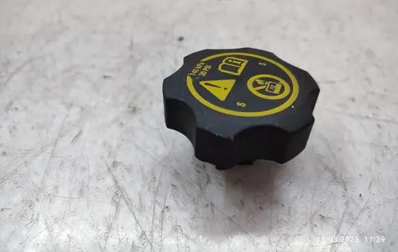Opel Mokka X Coolant expansion tank/reservoir cap 13502353