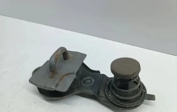 Mercedes-Benz E W211 Engine bonnet/hood lock/latch loop/hook A2118800360 2118800360