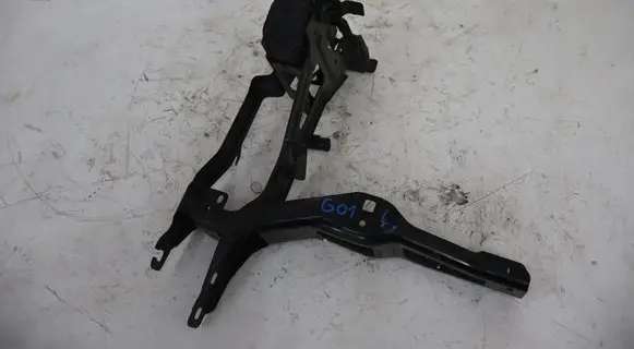 BMW X3 G01 Headlight/headlamp mounting bracket 7400113