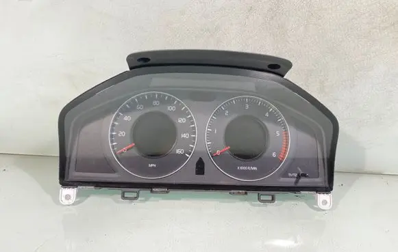 Volvo XC70 Speedometer (instrument cluster) 31254540aa 69199680u