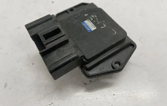 Toyota Corolla Verso E121 Heater blower fan relay 4993002121