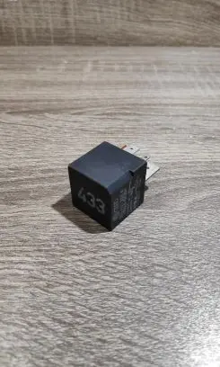 Volkswagen PASSAT B6 Other relay 3d0951253a 433